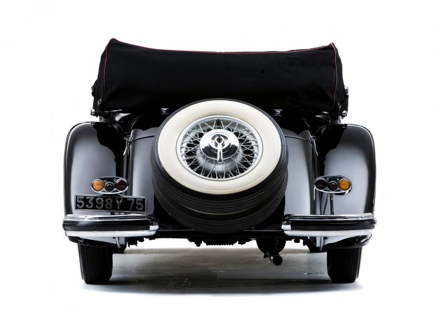  Mercedes-Benz 500K Cabriolet A 1935 года  (фото 4 из 17)